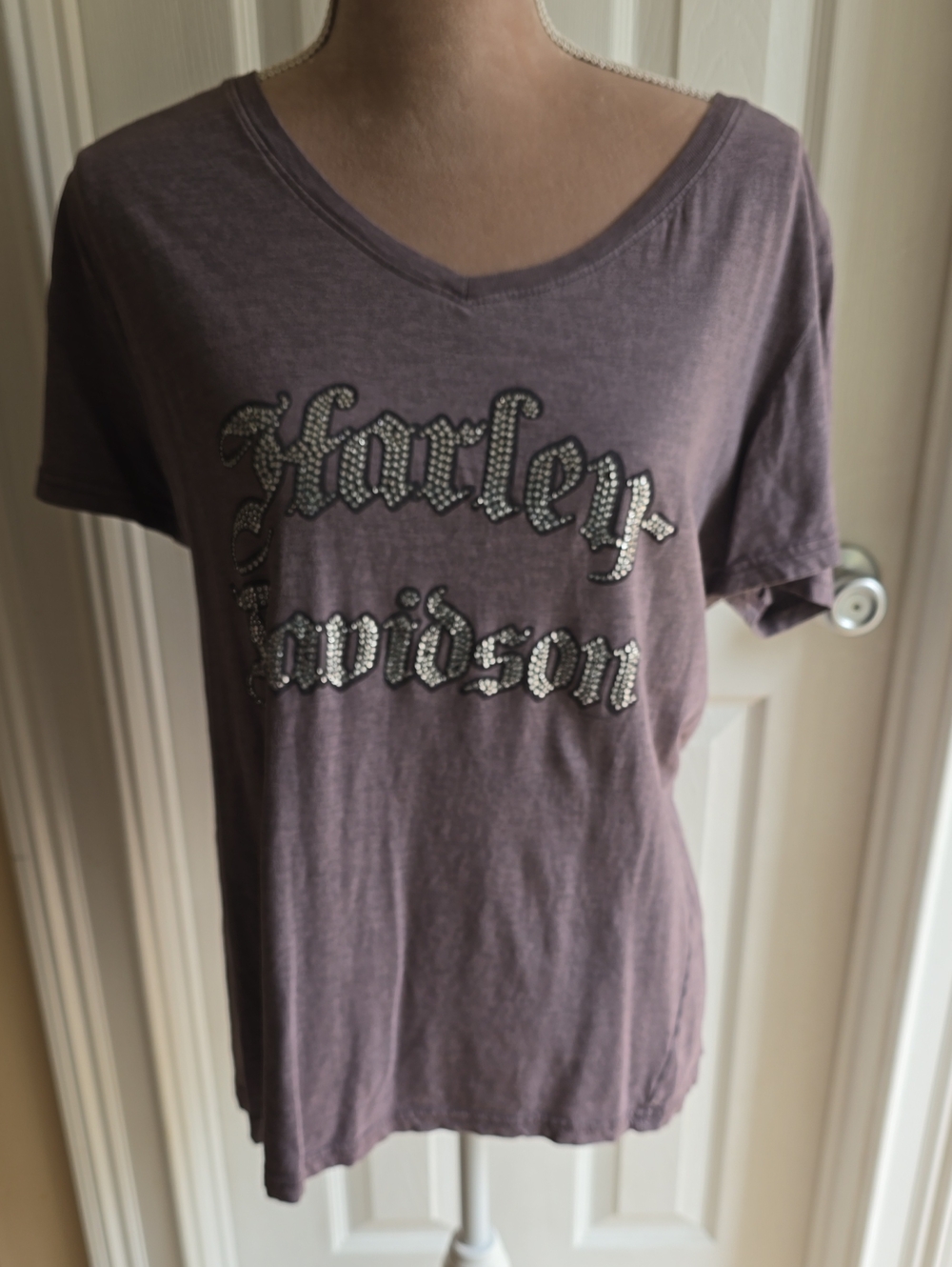 Womens Xl Harley-Davidson Purple V-Neck Tee with Silver Studded Logo